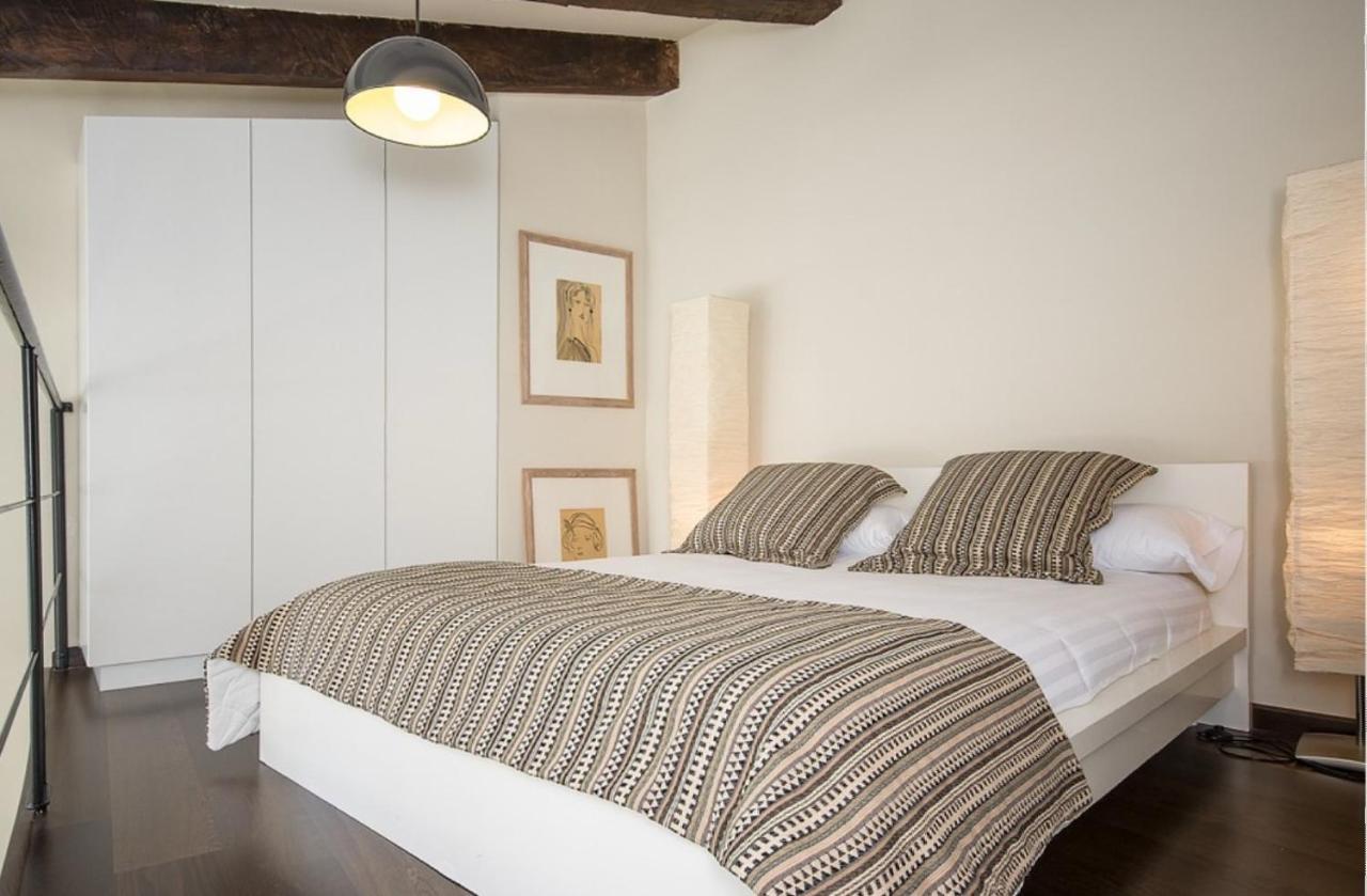 No Turistic Rental, Duplex Penthouse In The Historic Center, Valencia, Ideal For Those Looking To Stay In The City For A Season, Including Professionals And Students Exterior photo