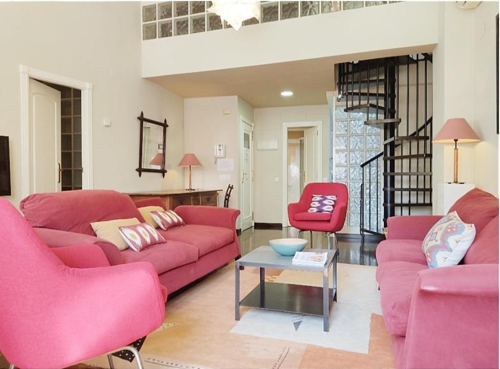No Turistic Rental, Duplex Penthouse In The Historic Center, Valencia, Ideal For Those Looking To Stay In The City For A Season, Including Professionals And Students Exterior photo